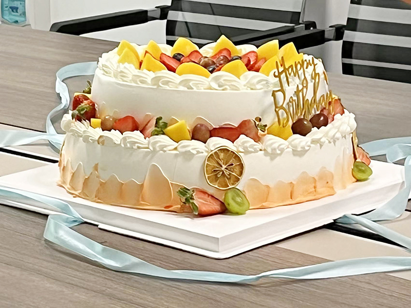 诺丰导热材料:举办员工生日会 爱心传递暖人心