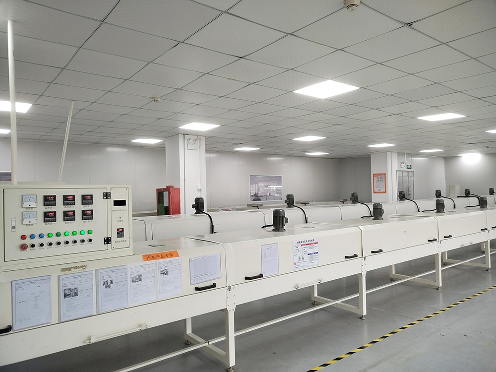 乐盈welcome导热硅胶片压延车间